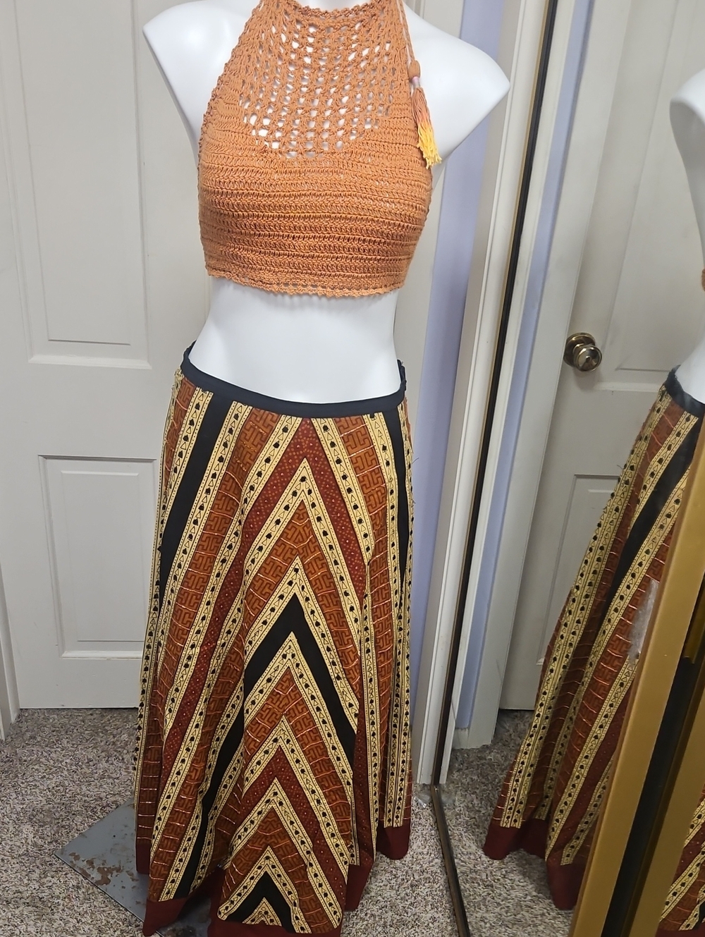 Willi Smith Amazing Sequin Autumn Maxi Skirt